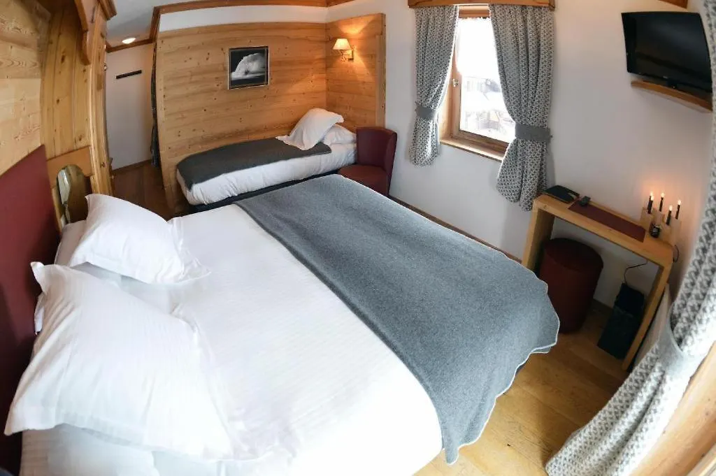 Bellevue Guest House Les Gets Couette-café